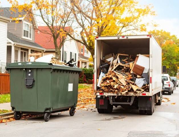 4-yard commercial dumpster